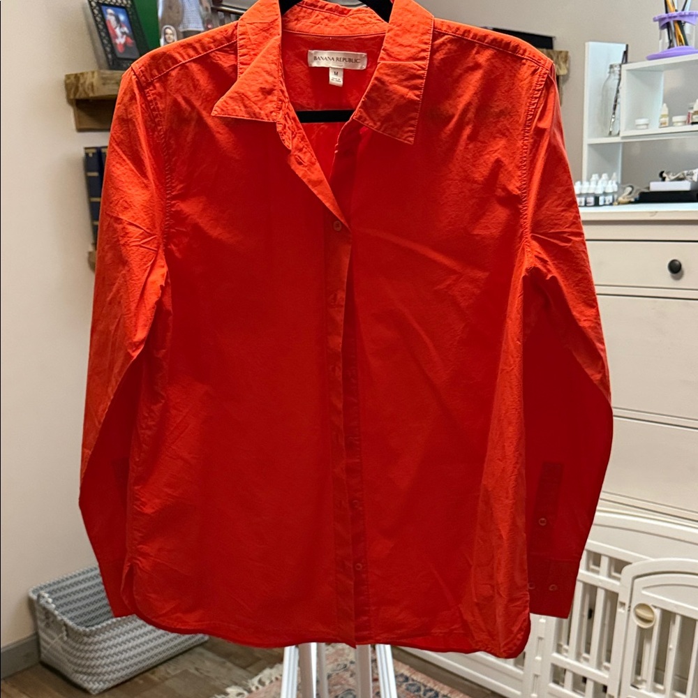 Banana Republic Bright Red Button -Up Shirt - Picture 6 of 6